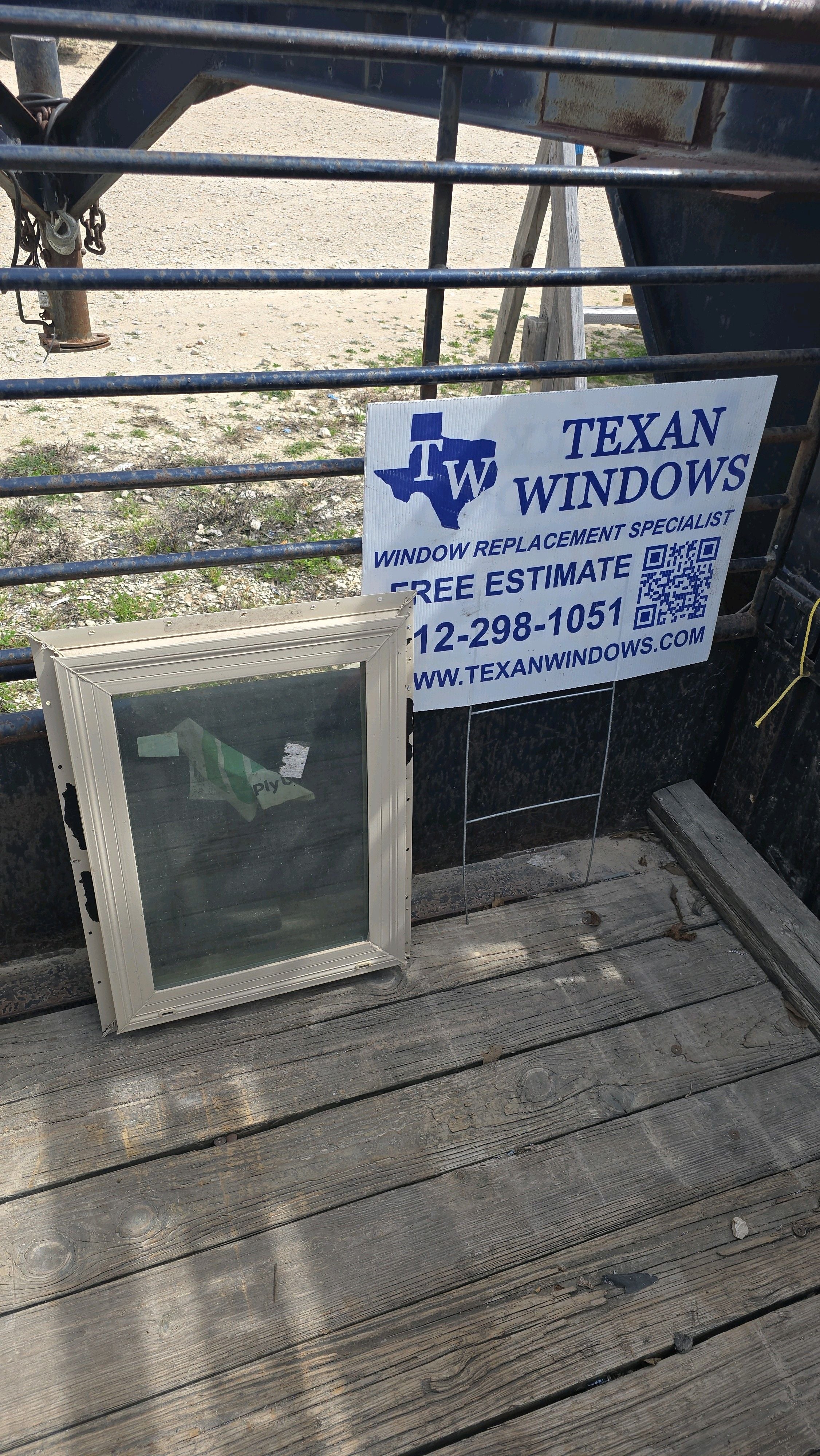 17.5 x 23.5 Tan Vinyl Fixed Window - Ply Gem 1100 Series