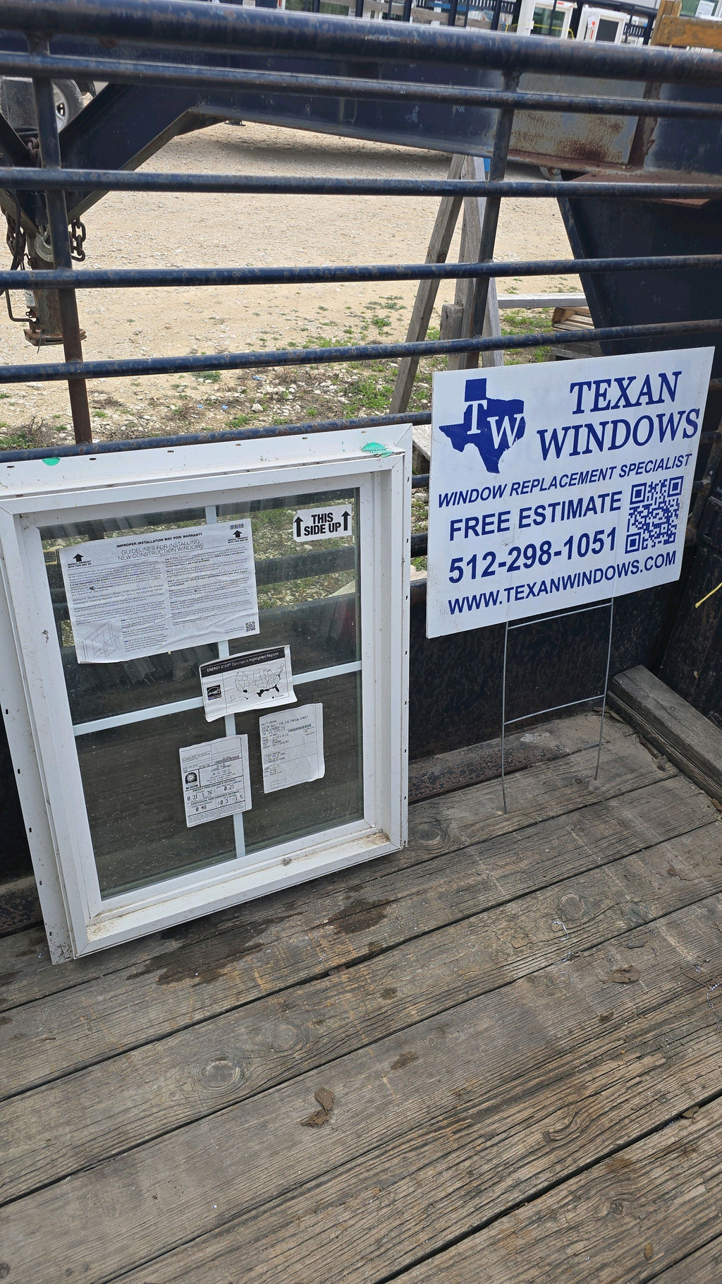 23.5 x 29.5 White Vinyl Fixed Window - Alside