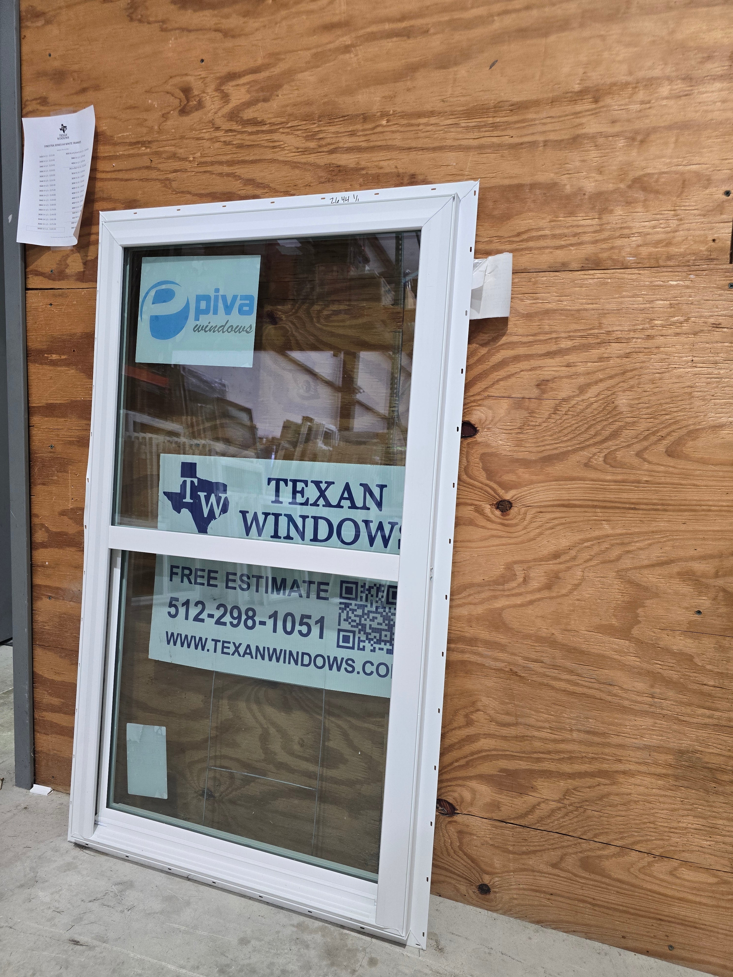 29.5 x 51.5 White Vinyl Single Hung Window - Finestra 64 Series